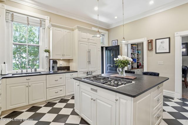 1375 S 4th St, Louisville, KY 40208