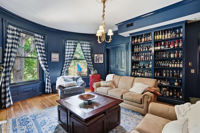 1375 S 4th St, Louisville, KY 40208