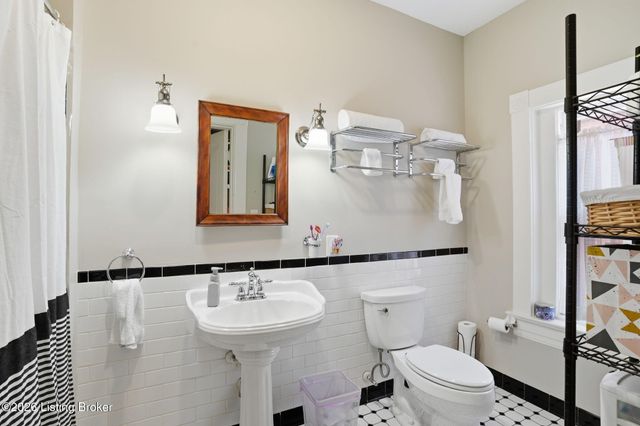 1375 S 4th St, Louisville, KY 40208