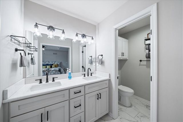 14801 S Arapaho Drive, Olathe, KS 66062