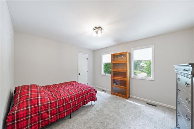 14801 S Arapaho Drive, Olathe, KS 66062