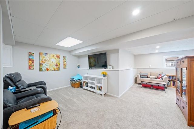 14801 S Arapaho Drive, Olathe, KS 66062