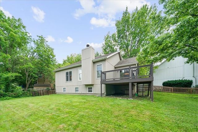 14801 S Arapaho Drive, Olathe, KS 66062