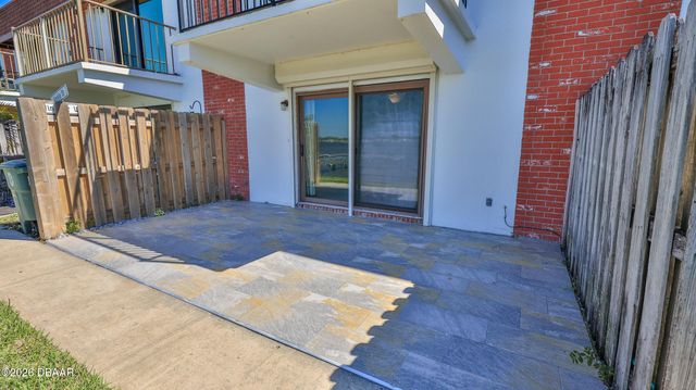 625 N Halifax Ave Apt 15, Daytona Beach, FL 32118