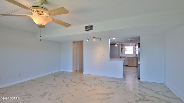 625 N Halifax Ave Apt 15, Daytona Beach, FL 32118