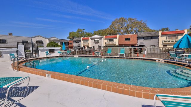 625 N Halifax Ave Apt 15, Daytona Beach, FL 32118