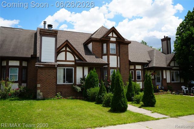 6426 Chase Road, Dearborn, MI 48126