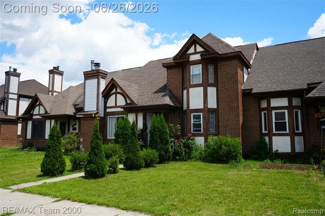 6426 Chase Road, Dearborn, MI 48126