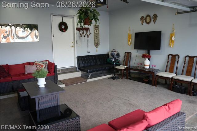 6426 Chase Road, Dearborn, MI 48126