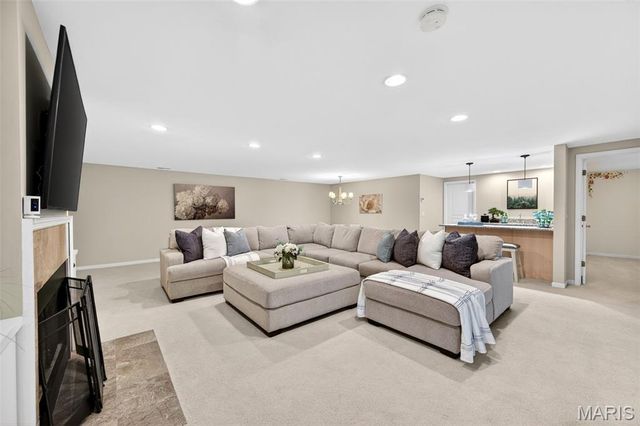 5127 Quail Creek Estates Court, St Louis, MO 63128