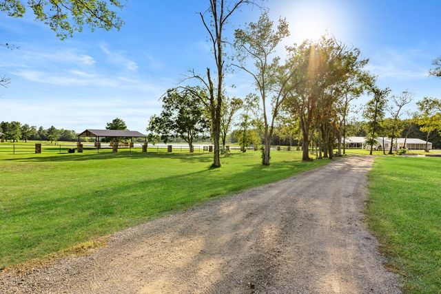 16086 Forest Mill Road, Willis, TX 77378