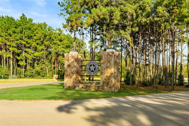 16086 Forest Mill Road, Willis, TX 77378