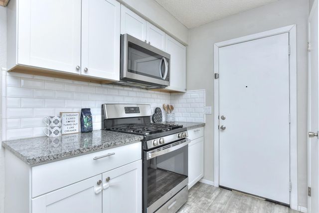 900 Cactus DR, Round Rock, TX 78681