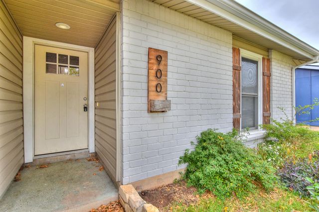 900 Cactus DR, Round Rock, TX 78681