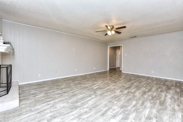 900 Cactus DR, Round Rock, TX 78681