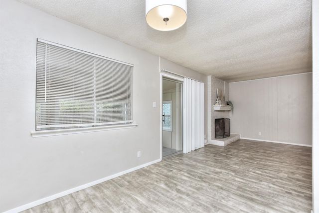 900 Cactus DR, Round Rock, TX 78681