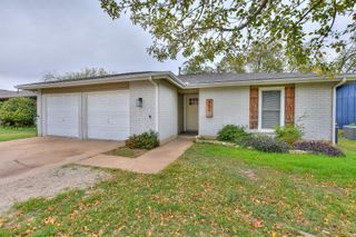 900 Cactus DR, Round Rock, TX 78681