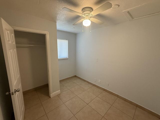 2820 Avenue S 12, Riviera Beach, FL 33404