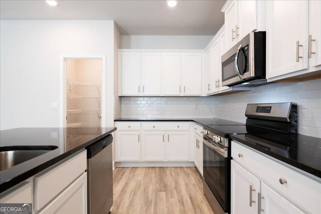 201 Carsons Walk, Macon, GA 31216