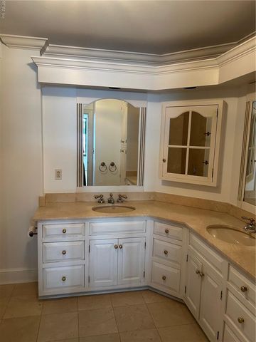 7505 River Rd Apt 17A, Newport News, VA 23607