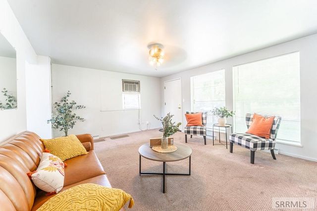 1260 S Shilling Avenue, Blackfoot, ID 83221