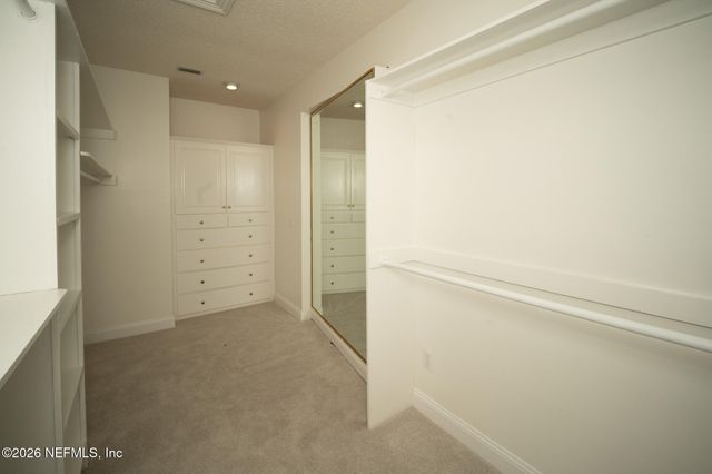 3727 CRICKET COVE Road E, Jacksonville, FL 32224