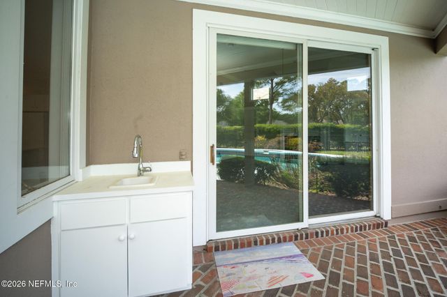 3727 CRICKET COVE Road E, Jacksonville, FL 32224