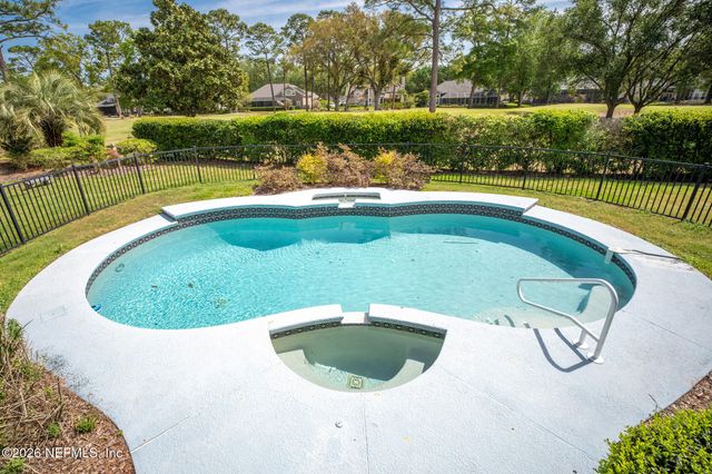 3727 CRICKET COVE Road E, Jacksonville, FL 32224