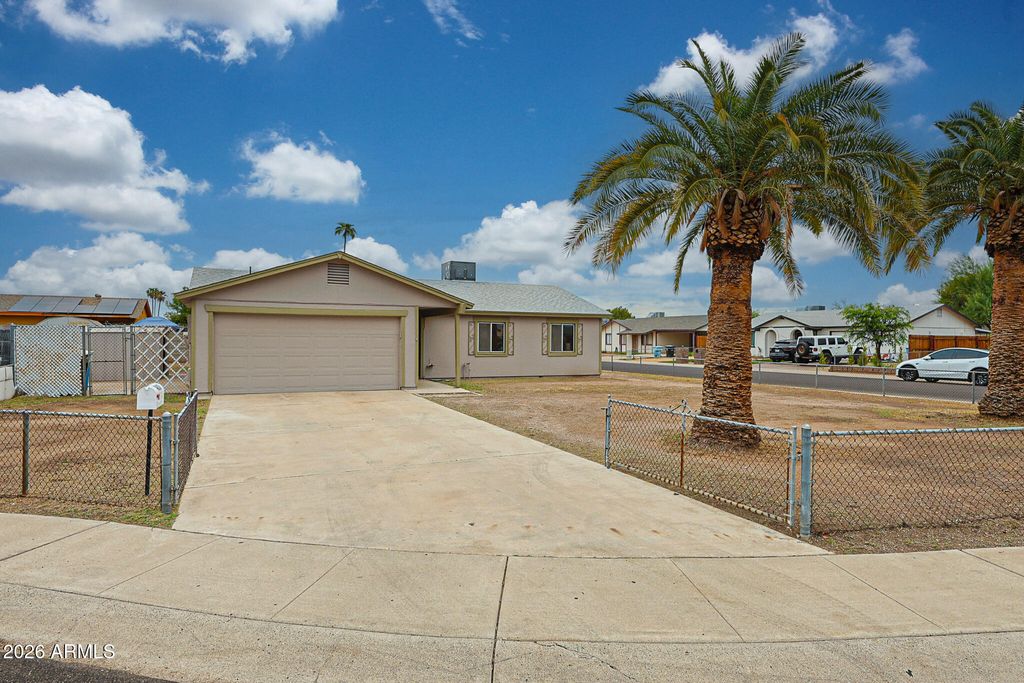 4837 N 81ST Avenue, Phoenix, AZ 85033 — photo 5