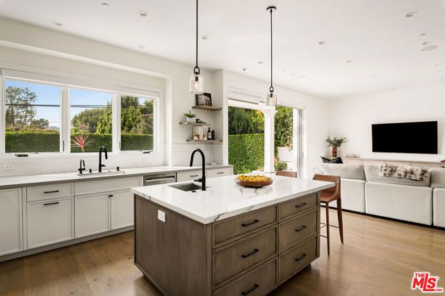 2053 Kerwood Avenue, Los Angeles, CA 90025