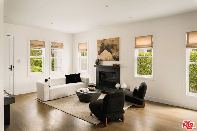 2053 Kerwood Avenue, Los Angeles, CA 90025