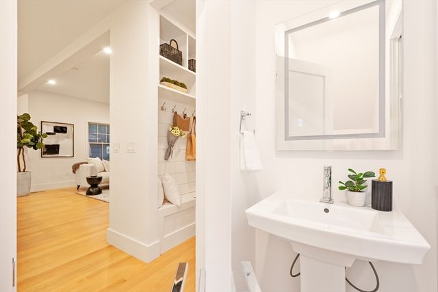 65 Francis A, Brookline, MA 02446