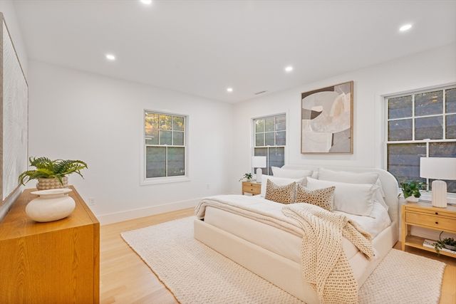 65 Francis A, Brookline, MA 02446