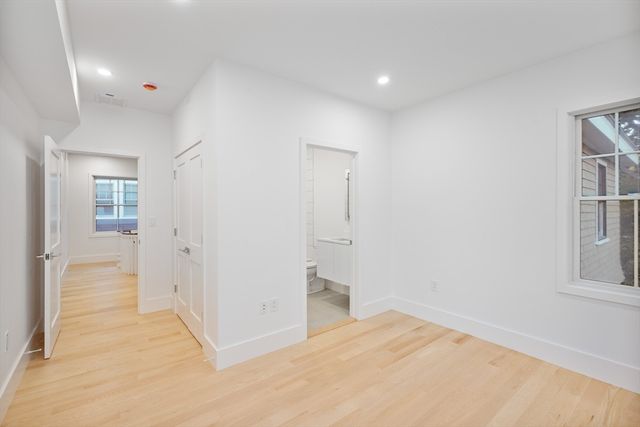 65 Francis A, Brookline, MA 02446
