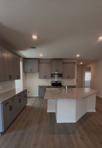 2313 Rise ridge Road, Grand Prairie, TX 75052