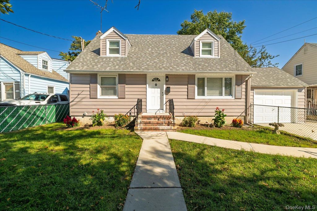 413 Greengrove Avenue, Uniondale, NY 11553 — exterior