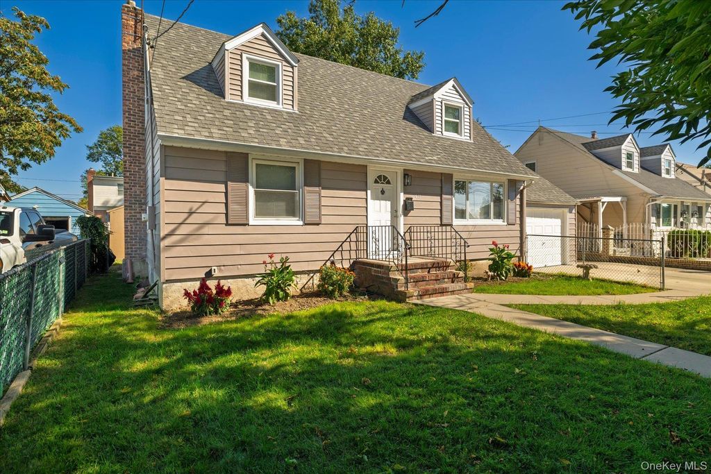 413 Greengrove Avenue, Uniondale, NY 11553 — photo 2