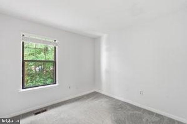 3977 BURNING BUSH CT, Fairfax, VA 22033