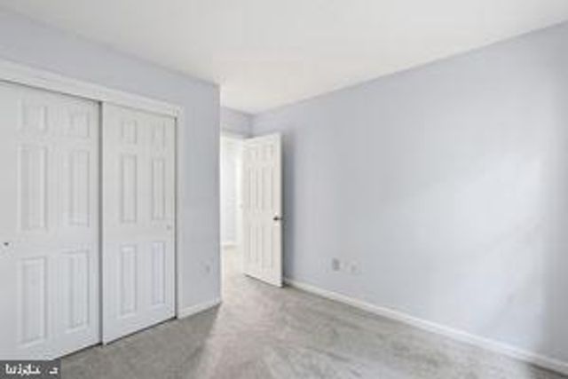 3977 BURNING BUSH CT, Fairfax, VA 22033