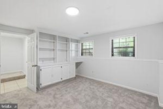 3977 BURNING BUSH CT, Fairfax, VA 22033