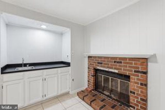3977 BURNING BUSH CT, Fairfax, VA 22033