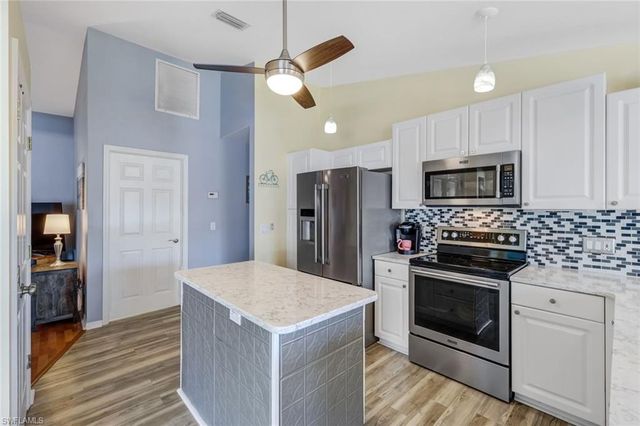 2004 SE 8th AVE, Cape Coral, FL 33990