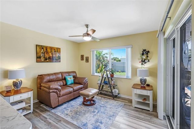 2004 SE 8th AVE, Cape Coral, FL 33990