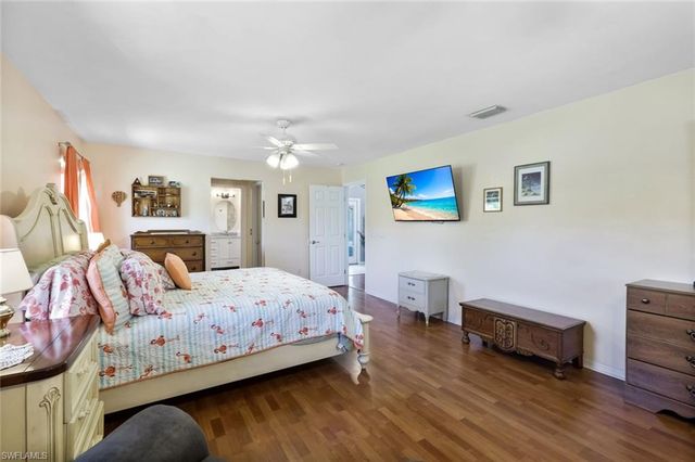 2004 SE 8th AVE, Cape Coral, FL 33990