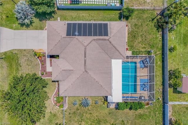 2004 SE 8th AVE, Cape Coral, FL 33990