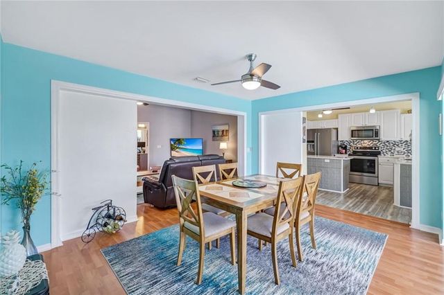 2004 SE 8th AVE, Cape Coral, FL 33990