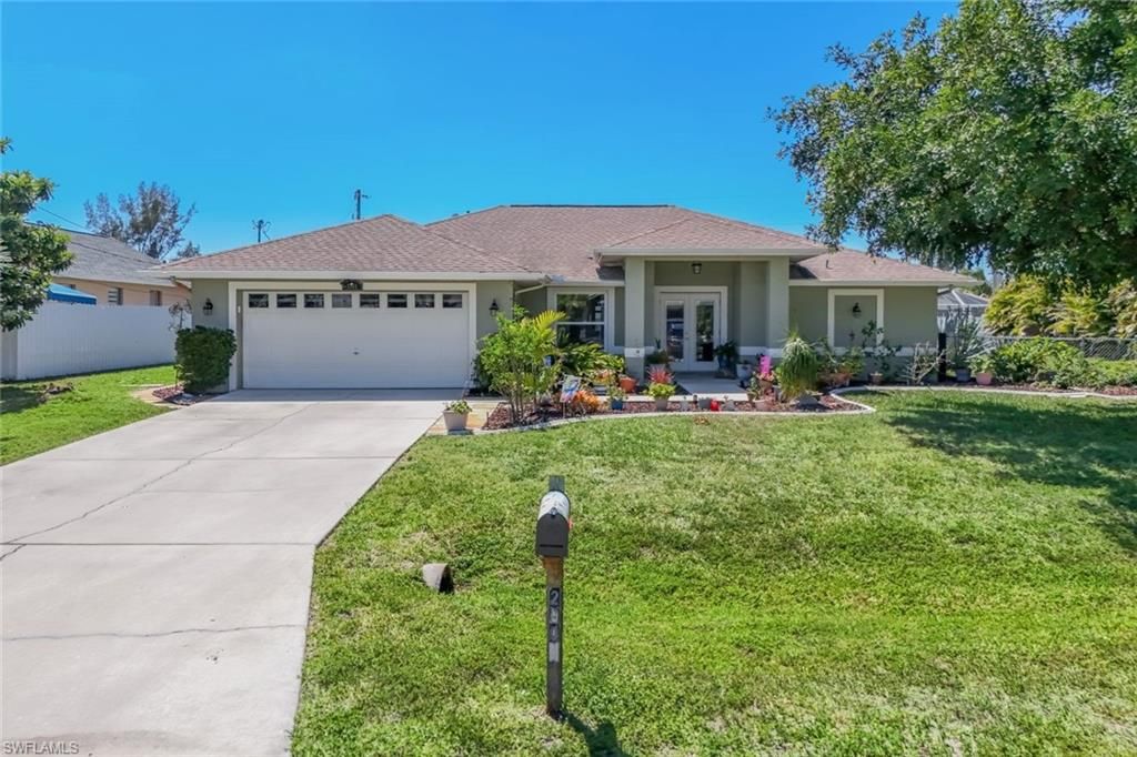 2004 SE 8th AVE, Cape Coral, FL 33990