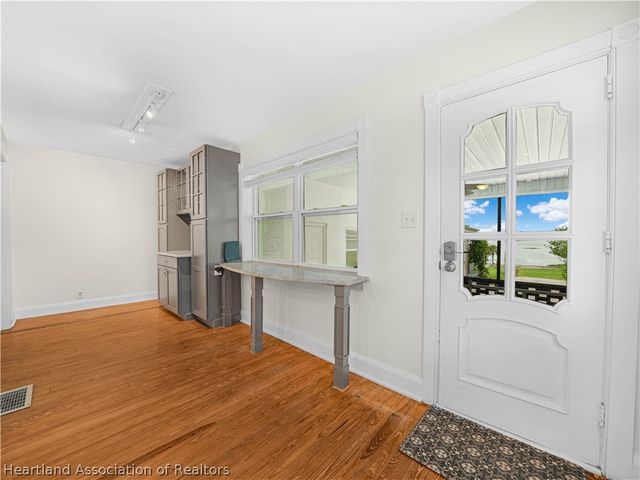 1961 Lakeview Drive, Sebring, FL 33870