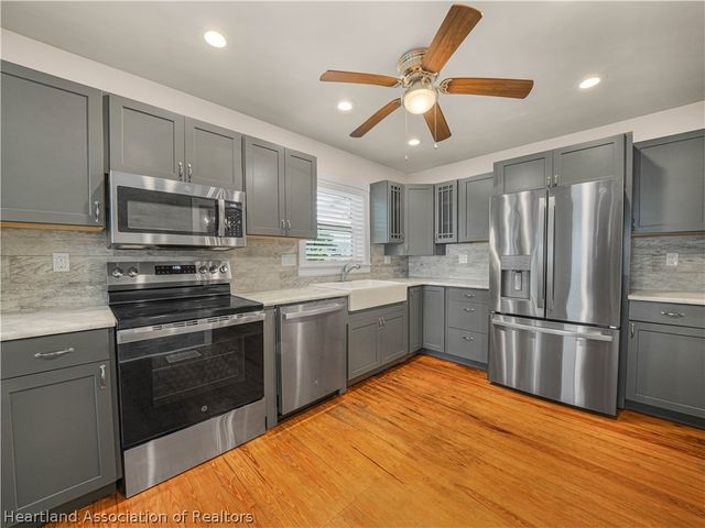 1961 Lakeview Drive, Sebring, FL 33870
