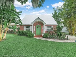 1961 Lakeview Drive, Sebring, FL 33870